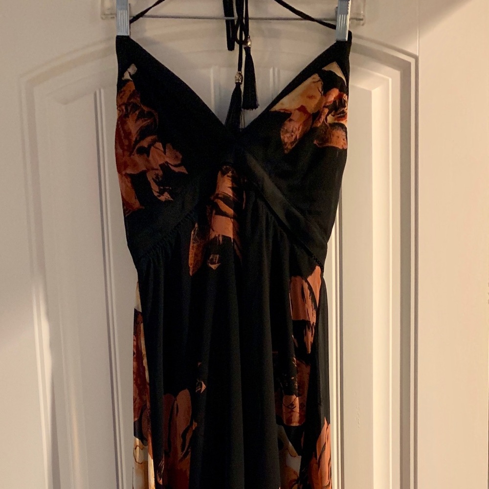 White House Black Market NWT spaghetti strap dress